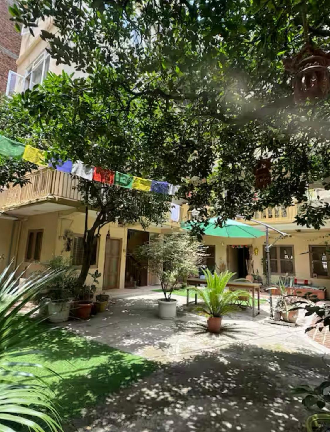 Appartamento The Melo Pomelo Courtyard. Kathmandu Esterno foto