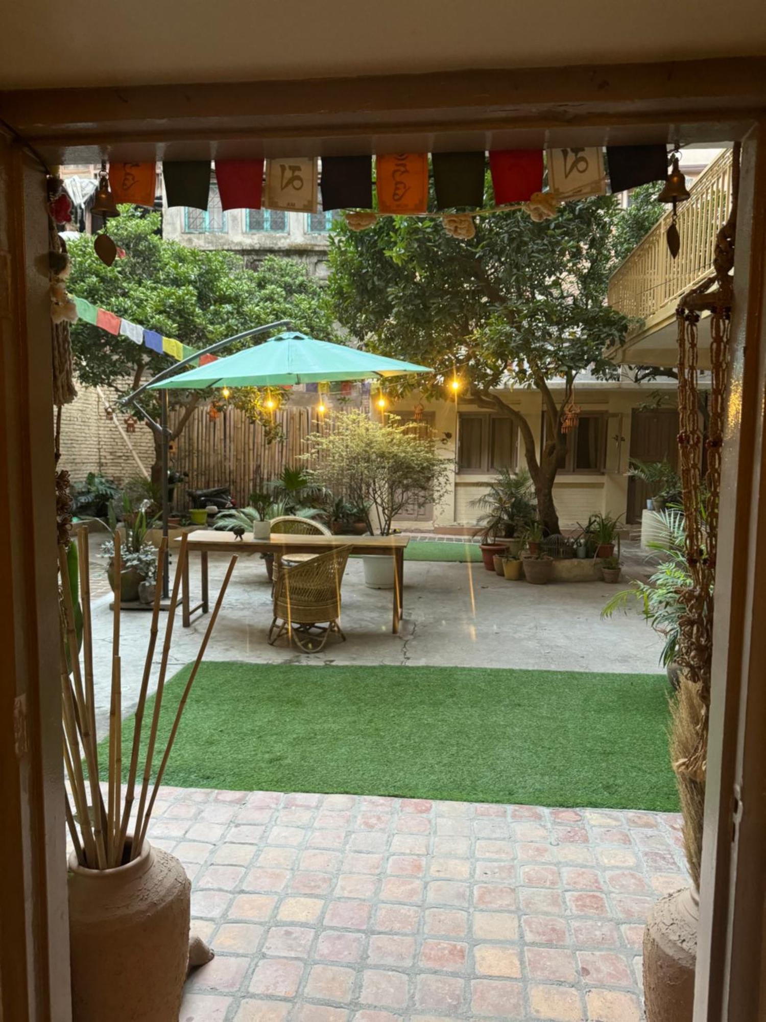 Appartamento The Melo Pomelo Courtyard. Kathmandu Esterno foto